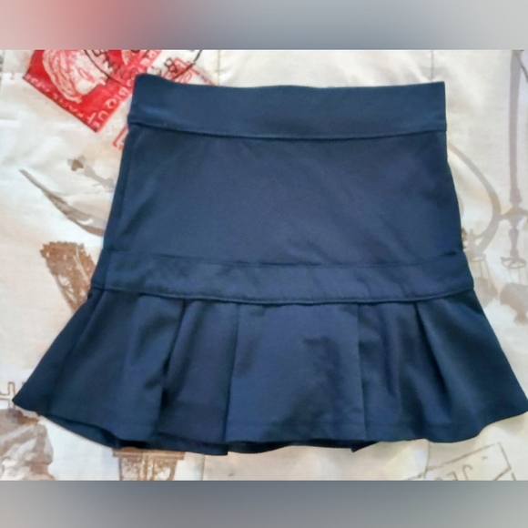𝑵𝒂𝒖𝒕𝒊𝒄𝒂 𝑺𝒄𝒉𝒐𝒐𝒍 𝑼𝒏𝒊𝒇𝒐𝒓𝒎 𝑺𝒌𝒐𝒓𝒕 - Picture 1 of 13